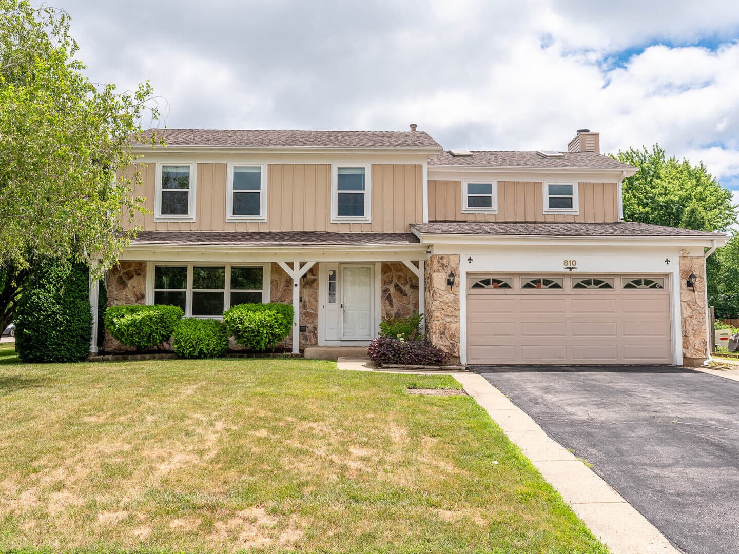 Property in Algonquin